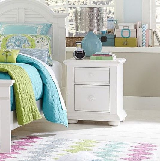Liberty Summer House Oyster White Youth Nightstand 8