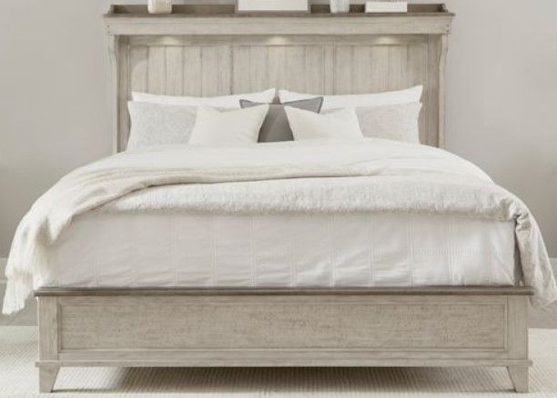 Liberty Ivy Hollow Dusty Taupe/Weathered Linen Queen Panel Bed