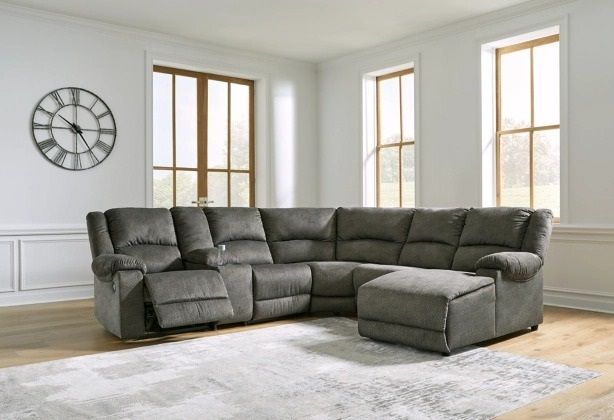 Signature Design by Ashley® Benlocke 6-Piece Flannel Right-Arm Facing Reclining Sectional with Chaise-3