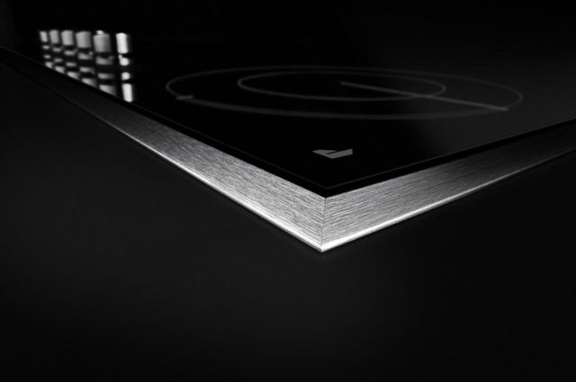 JennAir® 30" Stainless Steel Electric Cooktop 4