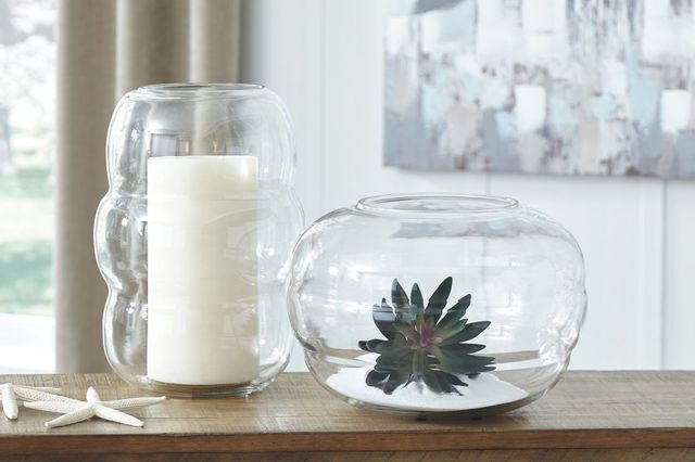 Signature Design by Ashley® Mabon Clear Vase 2