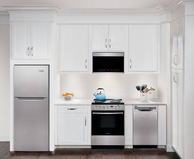 Frigidaire® 24" Stainless Steel Free Standing Electric Range 18