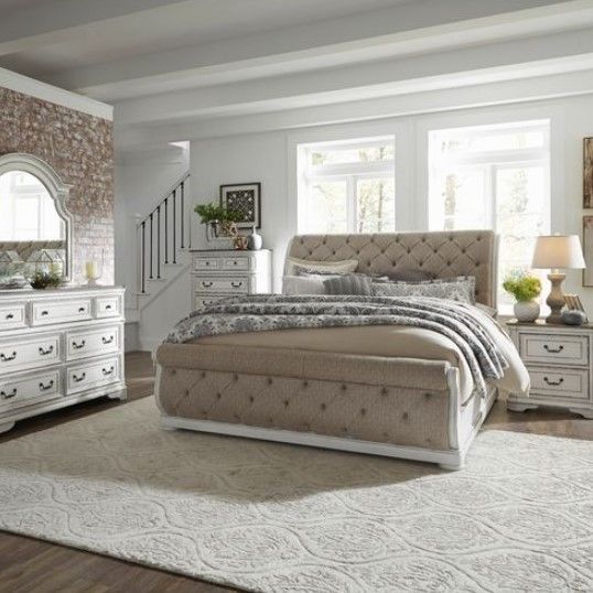 Liberty Magnolia Manor 5-Piece Antique White Queen Sleigh Bedroom Set 6