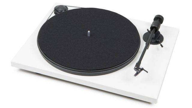 Pro-Ject Matte Black Audiophile Plug and Play Turntable 10