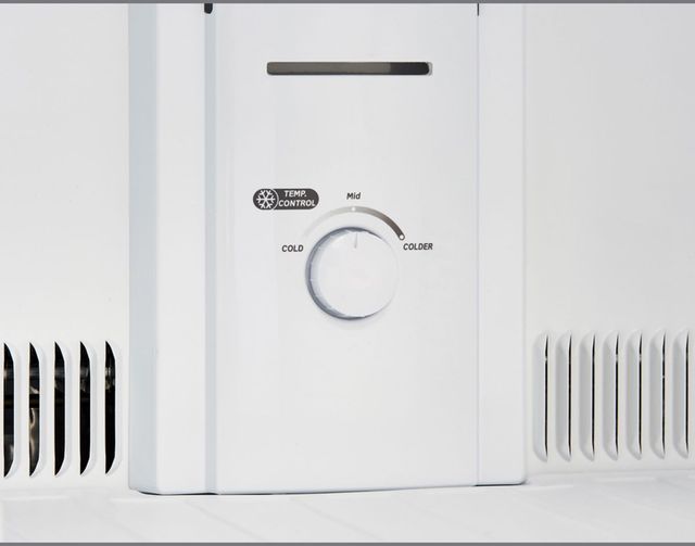 Moffat® 18 Cu. Ft. White Freestanding Top Freezer Refrigerator 4