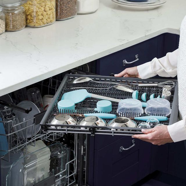GE® 24" Slate Built In Dishwasher 6
