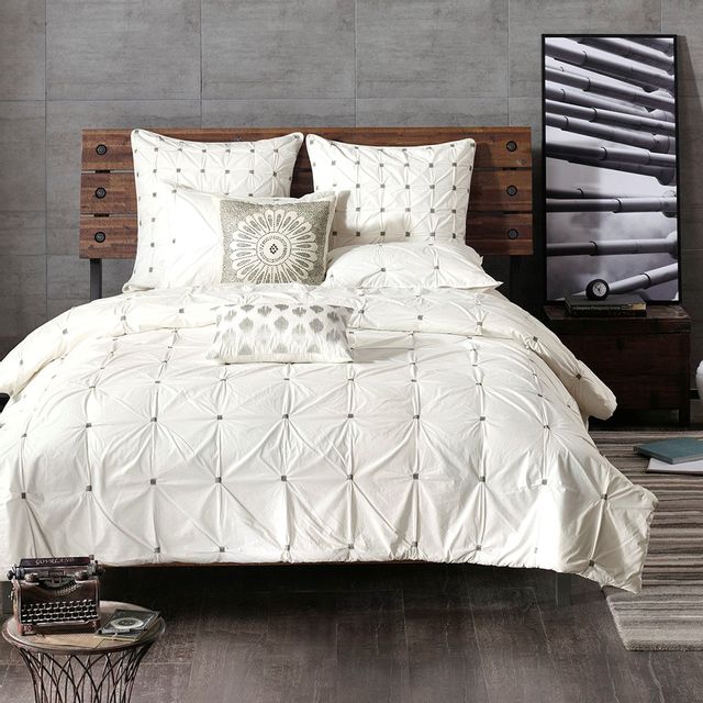 Olliix by INK+IVY 3 Piece White Full/Queen Masie Elastic Embroidered Cotton Duvet Cover Set-3