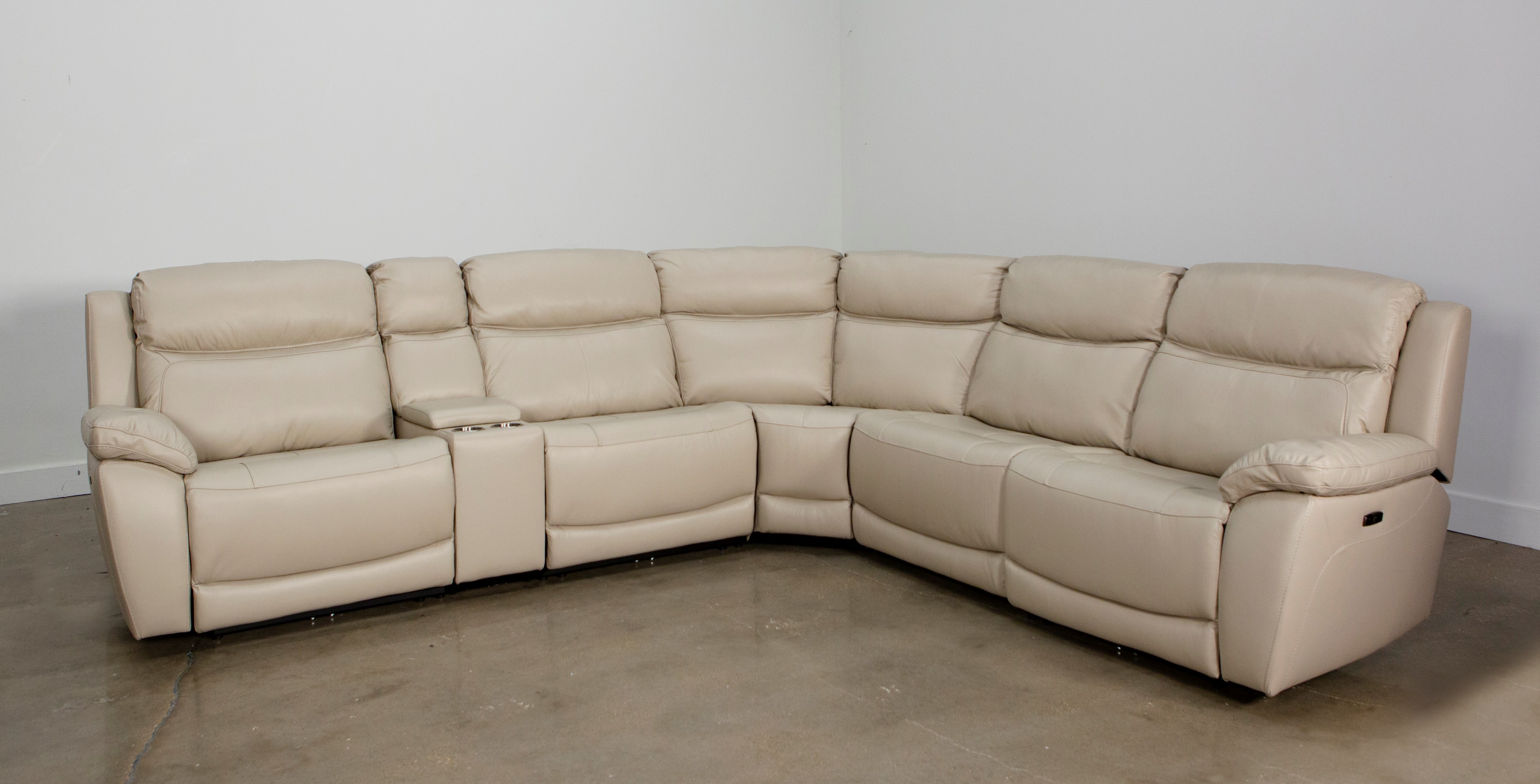 Kuka Home K-Motion 6 Piece Ivory Power Reclining Leather Sectional