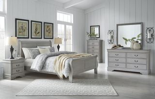 Signature Design by Ashley® Kordasky 3-Piece Gray Queen Bedroom Set