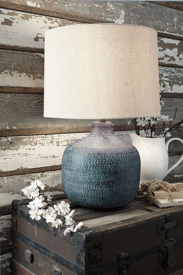 Signature Design by Ashley® Malthace Table Lamp-L207304-3