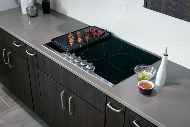 Frigidaire Professional 30'' Stainless Steel Electric Cooktop 6