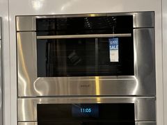 Wolf® M Series 30" Stainless Steel Transitional Single Electric Wall Oven