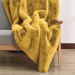 Furniture of America® Caparica Gold 5'x6' Throw Blanket