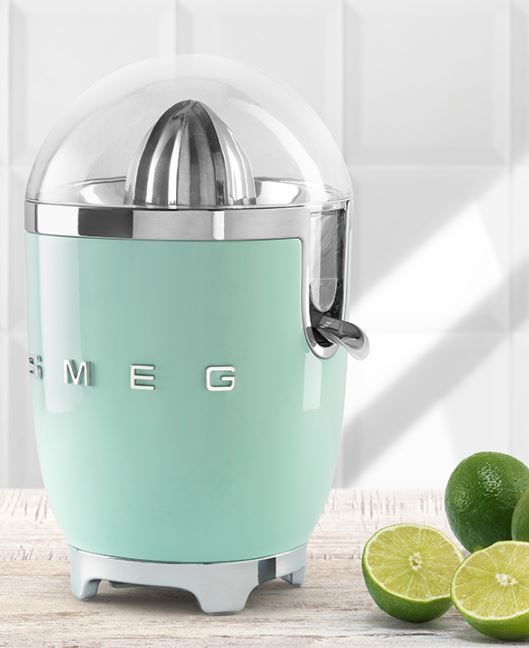 Smeg 50's Retro Style Citrus Juicer-Pastel Green 5