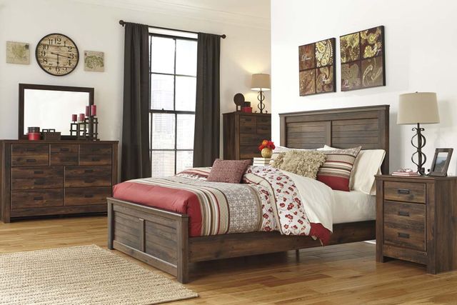 Signature Design by Ashley® Quinden 2-Piece Dark Brown Queen Panel Bed Set 8