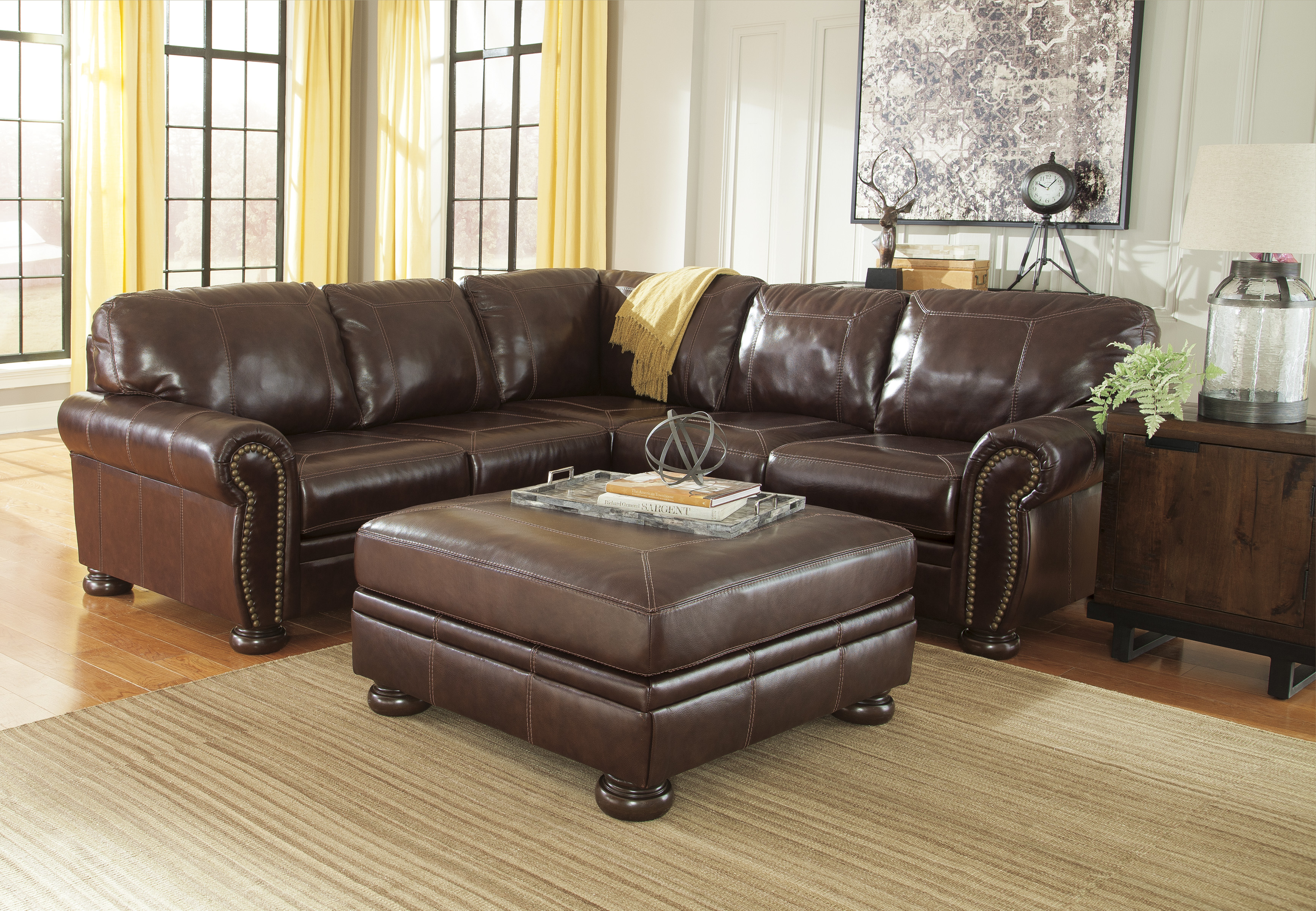 Кожаный диван Ashley Furniture-8060333