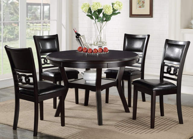 New Classic® Home Furnishings Gia 5-Piece Round Dining Set