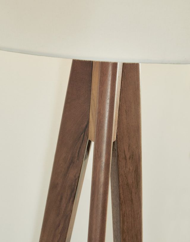 Signature Design by Ashley® Dallson Brown Wood Floor Lamp 1