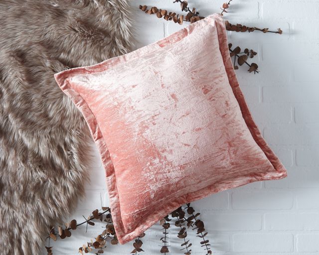 Signature Design by Ashley® Marvene Set of 4 Blush Pink Pillows-2