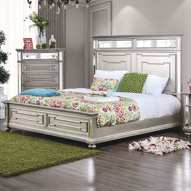 Furniture of America® Fantasia 4 Piece Silver Queen Bedroom Set 1