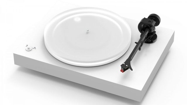 Pro-Ject Satin White Turntable 0