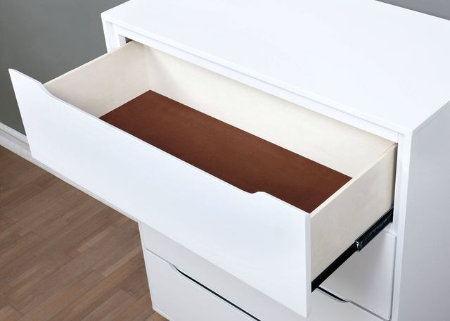 Furniture of America® Lennart II White Dresser 2