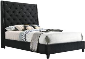 Crown Mark Chantilly Black King Upholstered Panel Bed