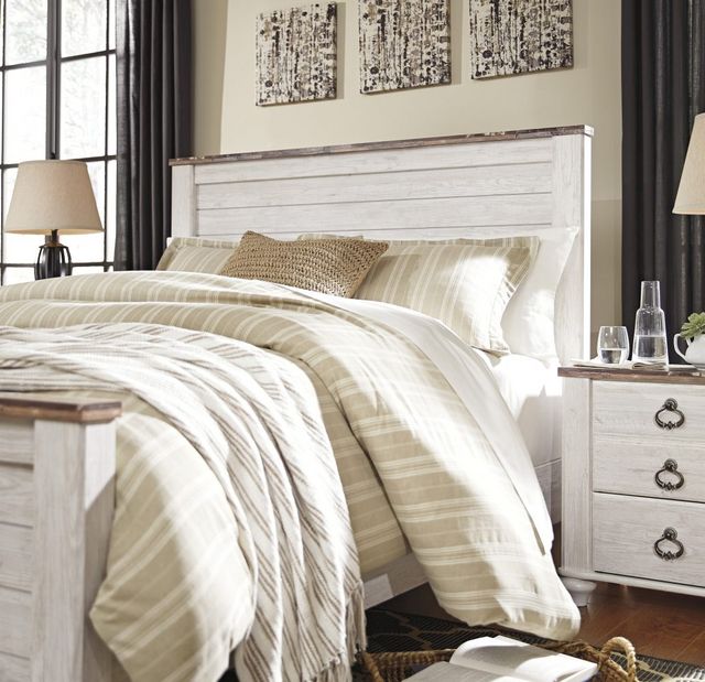 Signature Design by Ashley® Willowton Whitewash Queen Panel Bed-3