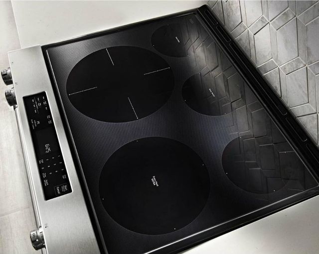 KitchenAid® 4 Piece PrintShield™ Black Stainless Steel Kitchen Package 9