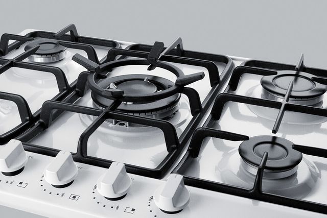 Summit® 27" White Gas Cooktop 2
