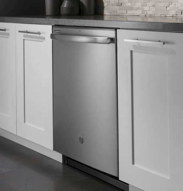 GE® 24" White Built In Dishwasher 10