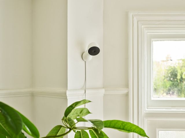 Google Nest Pro Snow Wired Indoor Camera 6
