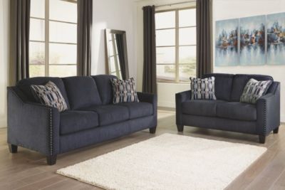 Benchcraft® Creeal Heights Ink Loveseat 3