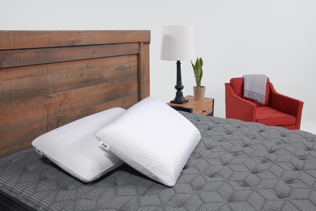 Sealy® Essentials Memory Foam Pillow 3