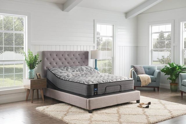 Sealy® RMHC Canada 1 Wrapped Coil Extra Firm Tight Top Queen Mattress 6