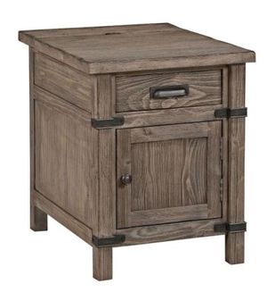 Kincaid® Foundry Driftwood Chairside Table