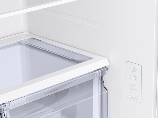 Samsung 19.5 Cu. Ft. Fingerprint Resistant White French Door Refrigerator 6