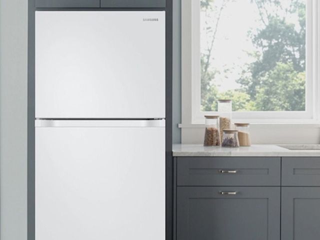 Samsung 18 Cu. Ft. Top Freezer Refrigerator-Stainless Steel 6