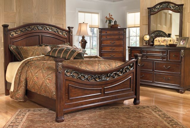 Signature Design by Ashley® Leahlyn Warm Brown Queen Panel Rails 4