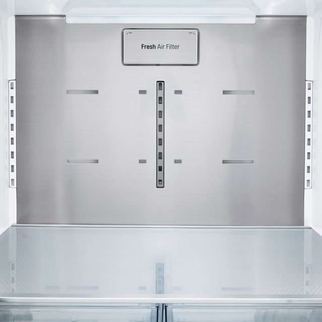 Réfrigérateur à portes françaises à profondeur de comptoir de 36 po LG® de 23,5 pi³ - Acier inoxydable noir résistant aux traces de doigts 7