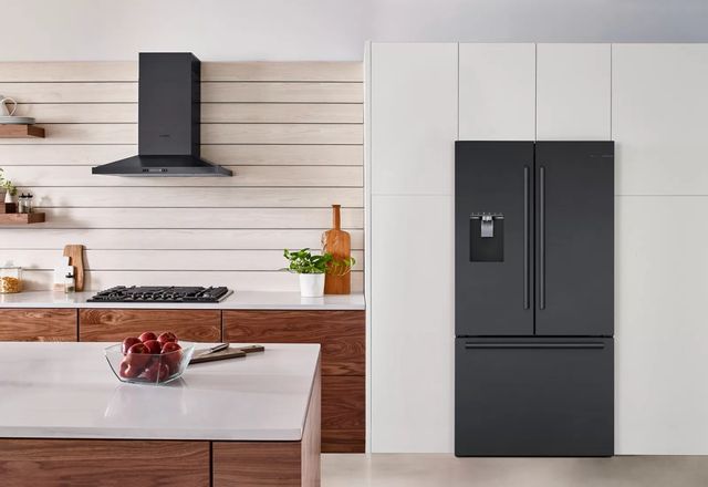 Bosch 500 Series 21.6 Cu. Ft. Black Stainless Steel Counter Depth French Door Refrigerator 9