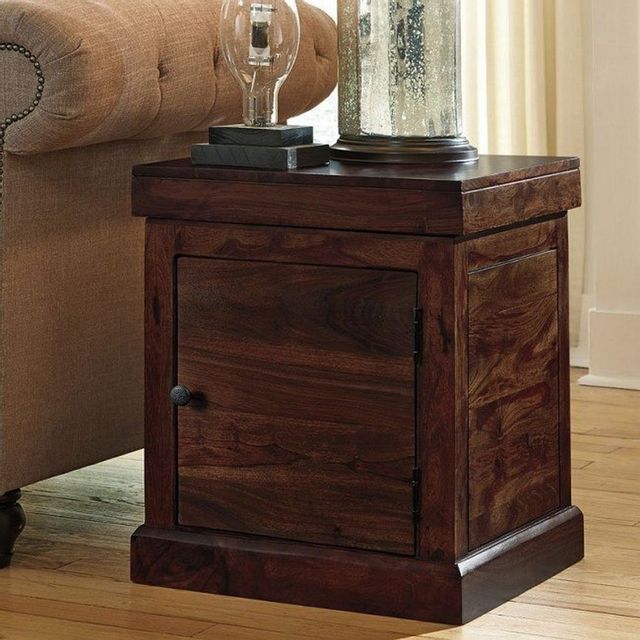 Signature Design by Ashley® Holifern Warm Brown End Table 3