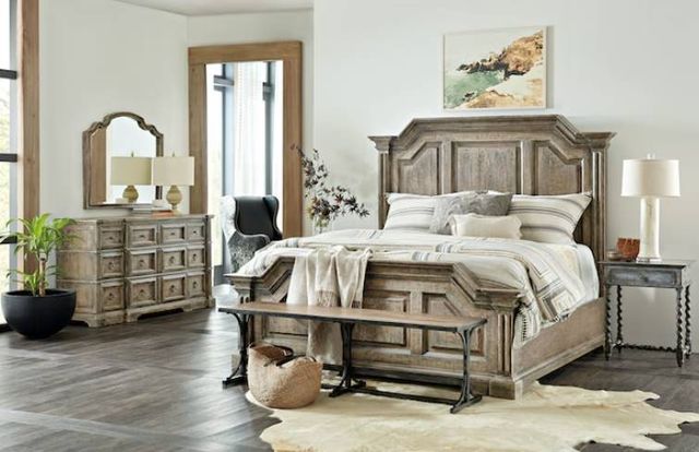 Hooker® Furniture La Grange Von Rosenberg Wash Off Bed Bench-3
