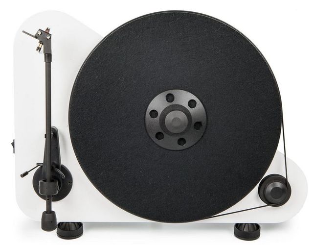Pro-Ject Gloss White Wireless Plug and Play Turntable 0