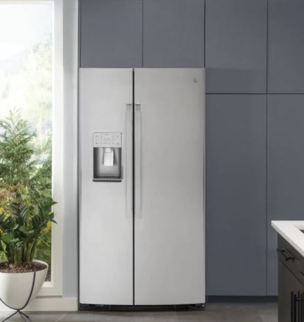 GE Profile™ 21.9 Cu. Ft. Counter-Depth Stainless Steel Side-By-Side Refrigerator 4