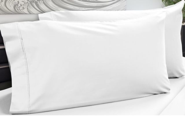 DreamFit® DreamChill™ Bamboo Rich White Standard Pillow Case 0