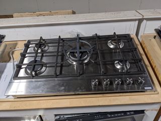 Fisher & Paykel Series 7 36" Stainless Steel Gas Cooktop