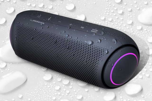 LG XBOOM GO PL7 Black Portable Bluetooth Speaker with Meridian Audio Technology 6