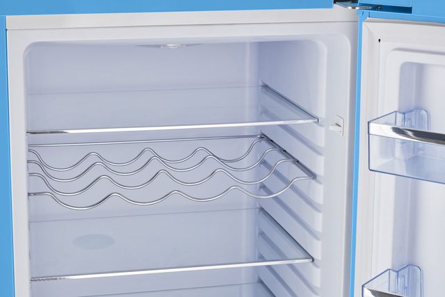 Unique® Appliances Classic Retro 7.0 Cu. Ft. Robin Egg Blue Counter Depth Freestanding Bottom Freezer Refrigerator 7