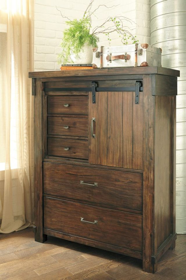 Signature Design by Ashley® Lakeleigh Brown Chest 3